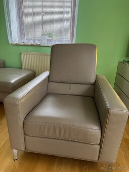 Kožená pohovka a křeslo - 4