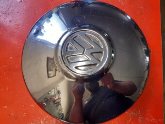 Vw transporter T3, brouk poklice 2kusy - 4