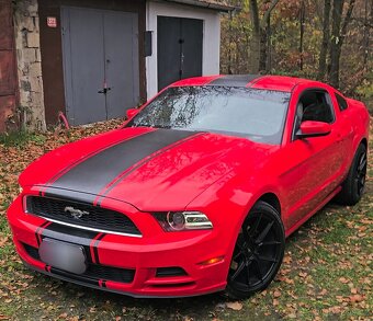 Ford Mustang 3.7 V6 227kw TOP STAV - 4