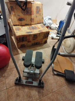 Posilovací stroje, vybavení - 4