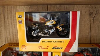 Modely motocyklu - 1:18 / 7ks - 4