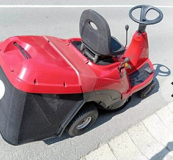 Zahradni traktůrek - 4