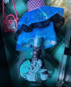 Monster High Haunt Couture Lagoona Blue - 4