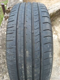 Pneu  205/55R16 94V - 4