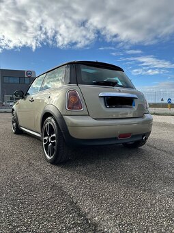 Mini Cooper R56 - 4