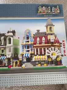 Lego 10230 - 4