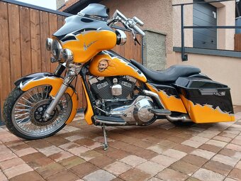 Harley Davidson - 4