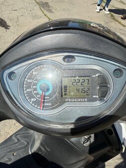 Peugeot Tweet 125 r. 2014 - 4
