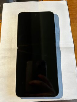 Motorola Moto G35, 5G, 256GB, Černá barva - 4