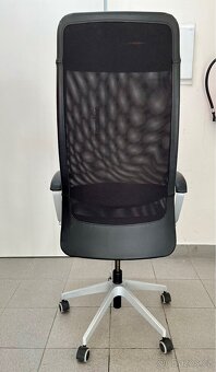 kancelářská židle IKEA Matkus - černá - 4