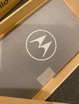 motorola edge 50 neo - 4
