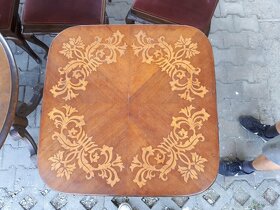 Stůl s intarzovanou deskou - 4