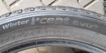 Prodam zimni pneu Hankook 235-45/19 - 4