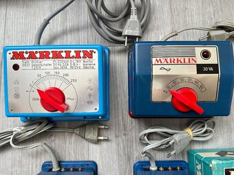Trafo MARKLIN - Transformátor MARKLIN -soubor zdrojů MARKLIN - 4
