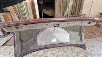 BMW E34 - zadni kapota - 4