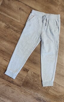 Set dívčí tepláky vel.110 - 4