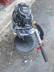 Motor na motorový člun Yamaha 8 - 4