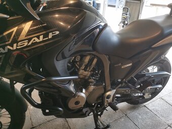Honda Transalp XL 700 VA - 4