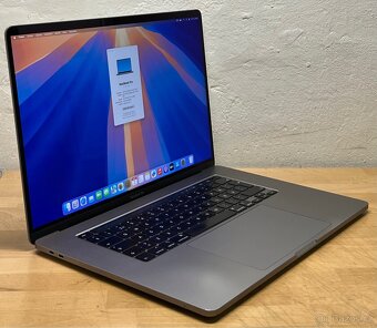 MacBook Pro 16” 2019 CTO/32GB RAM/i7/1TB SSD/ Záruka - 4