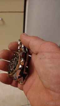 Rolex submariner (Green) - 4