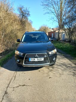 Mitsubishi Outlander - 4