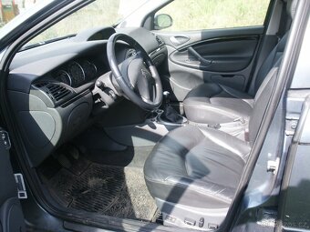Prodám CITRÖEN C5 COMBI - 4