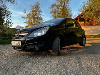 Opel Corsa D 1.2 - 4