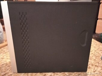 ATX stará PC skříň - 4
