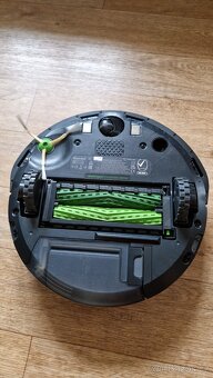 iRobot Roomba i7 (i7158) - 4