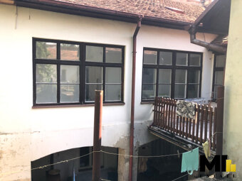 Prodej rodinného domu o velikosti 410 m2 na pozemku o veliko - 4