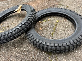 Cafe racer / Scrambler pneu Shinko SR241 4x00" 18 - 4