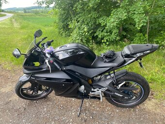 Yamaha yzf r125 - 4