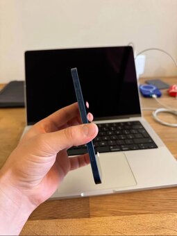 iPhone 12 na prodej - 4