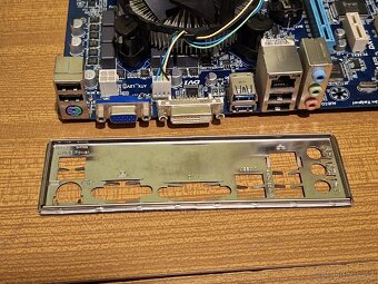 Kombo Gigabyte H61MA-D2H Intel Core i5 8GB DDR3 RAM - 4