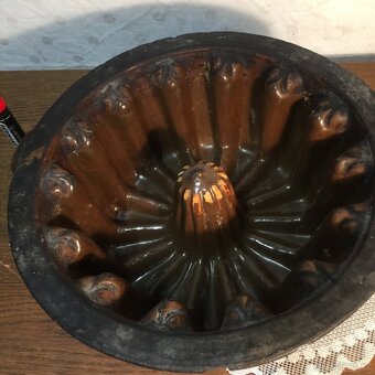 velká velice stará1850 forma Monumentální bábovka - 4