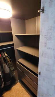 Skříň + postel - 4