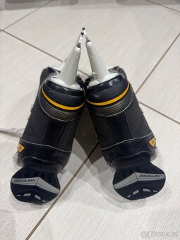 Brusle Bauer Supreme UK Y13,5, EUR 32 - 4