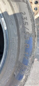 235/55 R17 zimní pneumatiky - 4