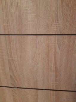 Šatní skříň 150 cm se zrcadlem - 4