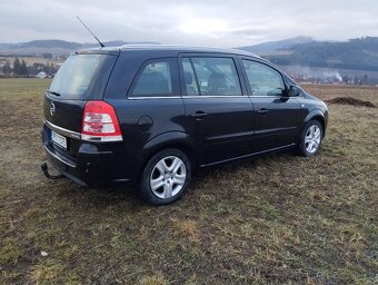 Opel Zafira B 1.6 benzín,tažné,7 mist - 4