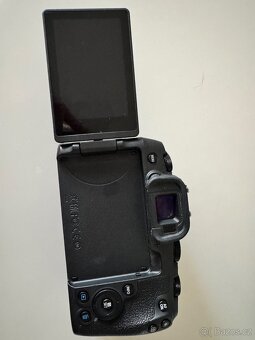 Canon EOS RP s adaptérem EF-EOS R - 4