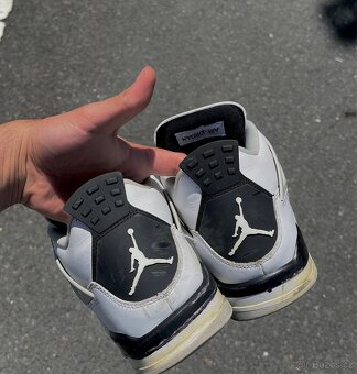 Boty Jordan Retro 4 - 4