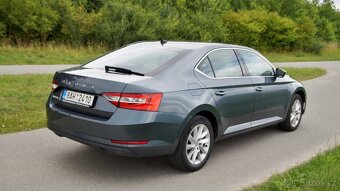 ŠKODA SUPERB - 4