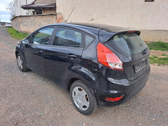 Ford Fiesta 1,0 rok 2013 72.000 km facelift - 4