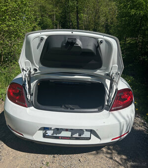 Volkswagen Beetle Cabrio 1.6 TDI Design - 4