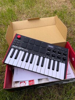 AKAI MPK Mini - 4