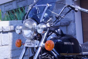 Honda GoldWing GL 1000 - 4