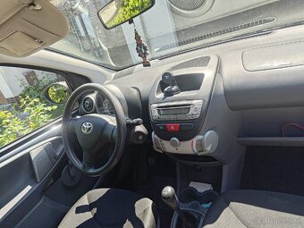Toyota Aygo 1.0 | r. 2007 | 218 781 km | Manuál - 4