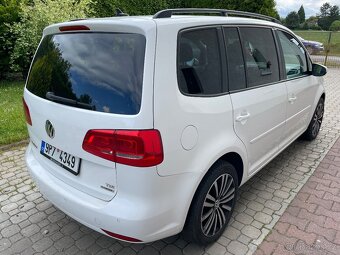 VW Touran 1,6TDi, mód 2011, naj 205000km - 4