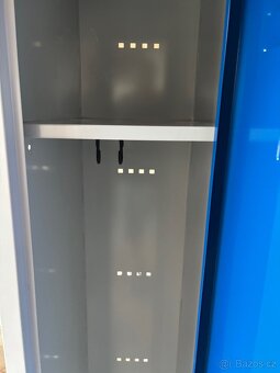 Šatní skříňka plechová - 4